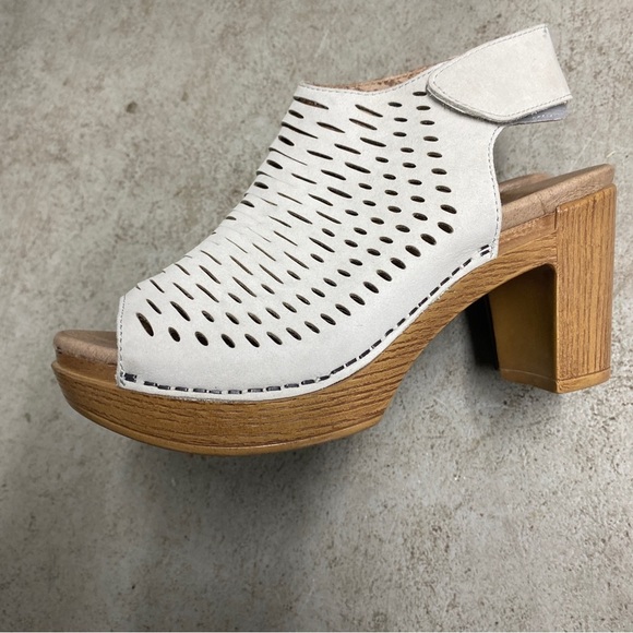 Dansko White Peep-Toe heeled Sandals size 6 - Picture 4 of 8